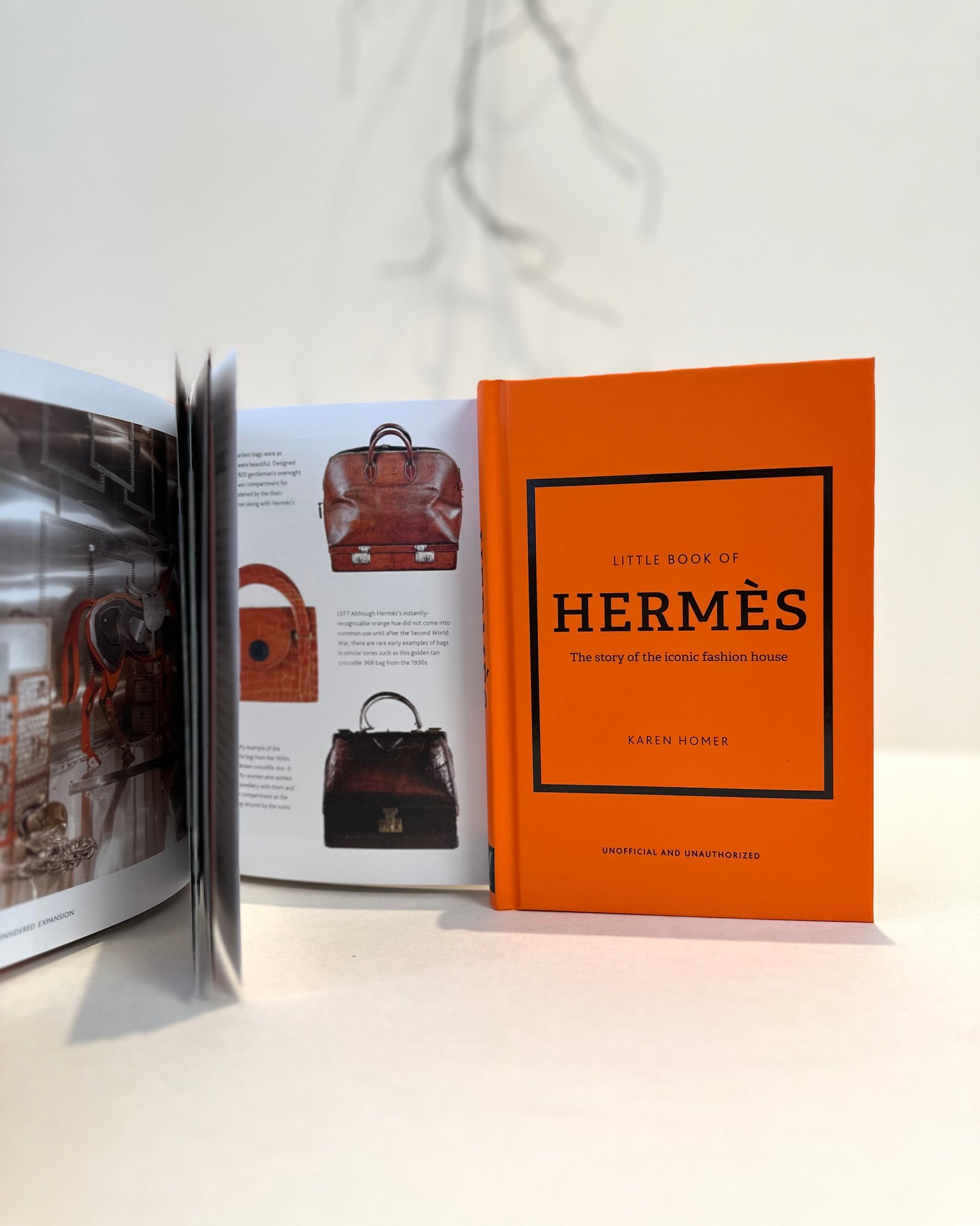 كتاب HERMÈS s