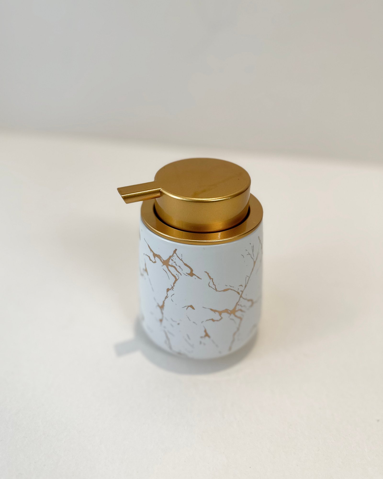 موزّع صابون Ivory