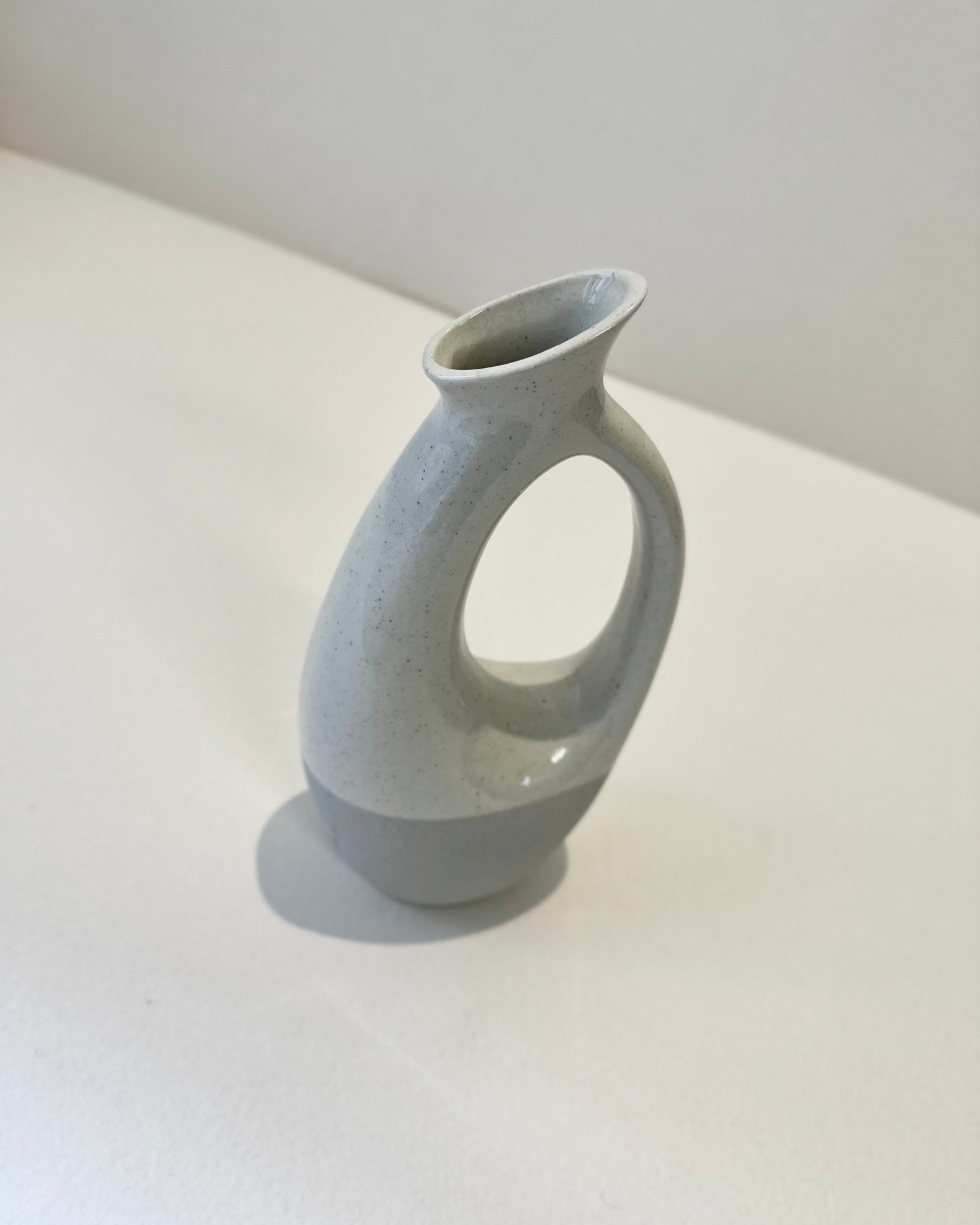 مزهرية Hollow Grace