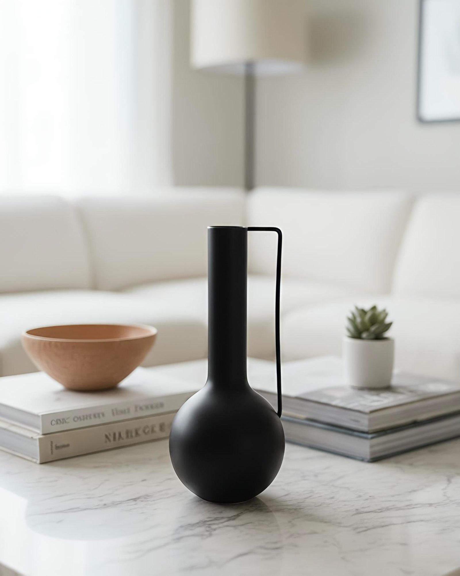 مزهرية Blackline